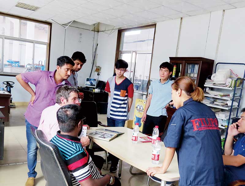 在线免费看片国外客户